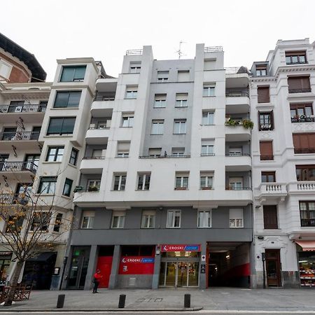 Alhondiga By Staynnapartments Bilbao Luaran gambar
