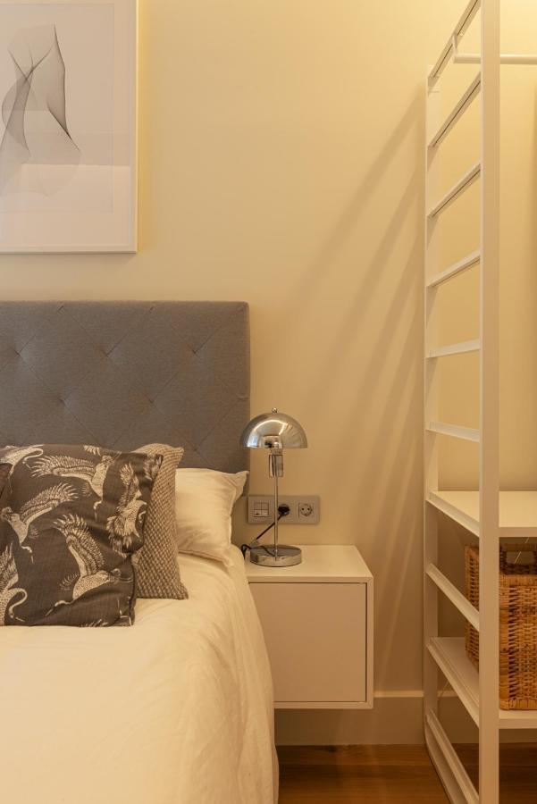 Alhondiga By Staynnapartments Bilbao Luaran gambar