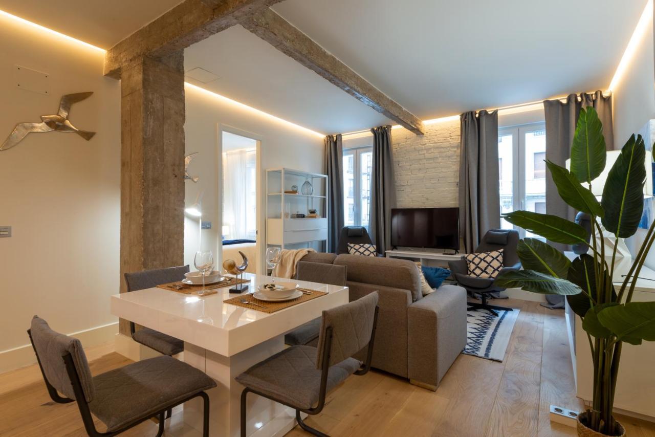 Alhondiga By Staynnapartments Bilbao Luaran gambar
